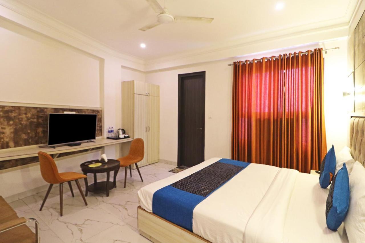 Hotel Almora Near Delhi Airport New Delhi Extérieur photo