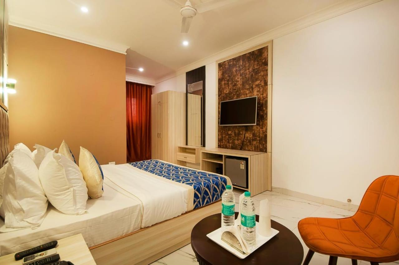 Hotel Almora Near Delhi Airport New Delhi Extérieur photo